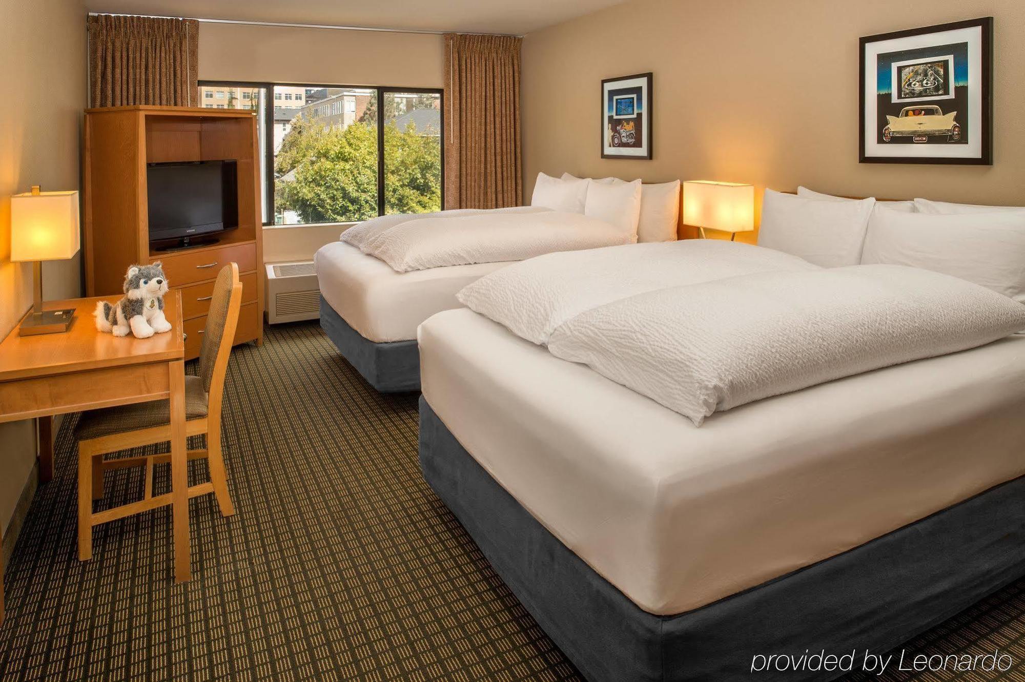 Staypineapple, University Inn, University District Сіетл Екстер'єр фото