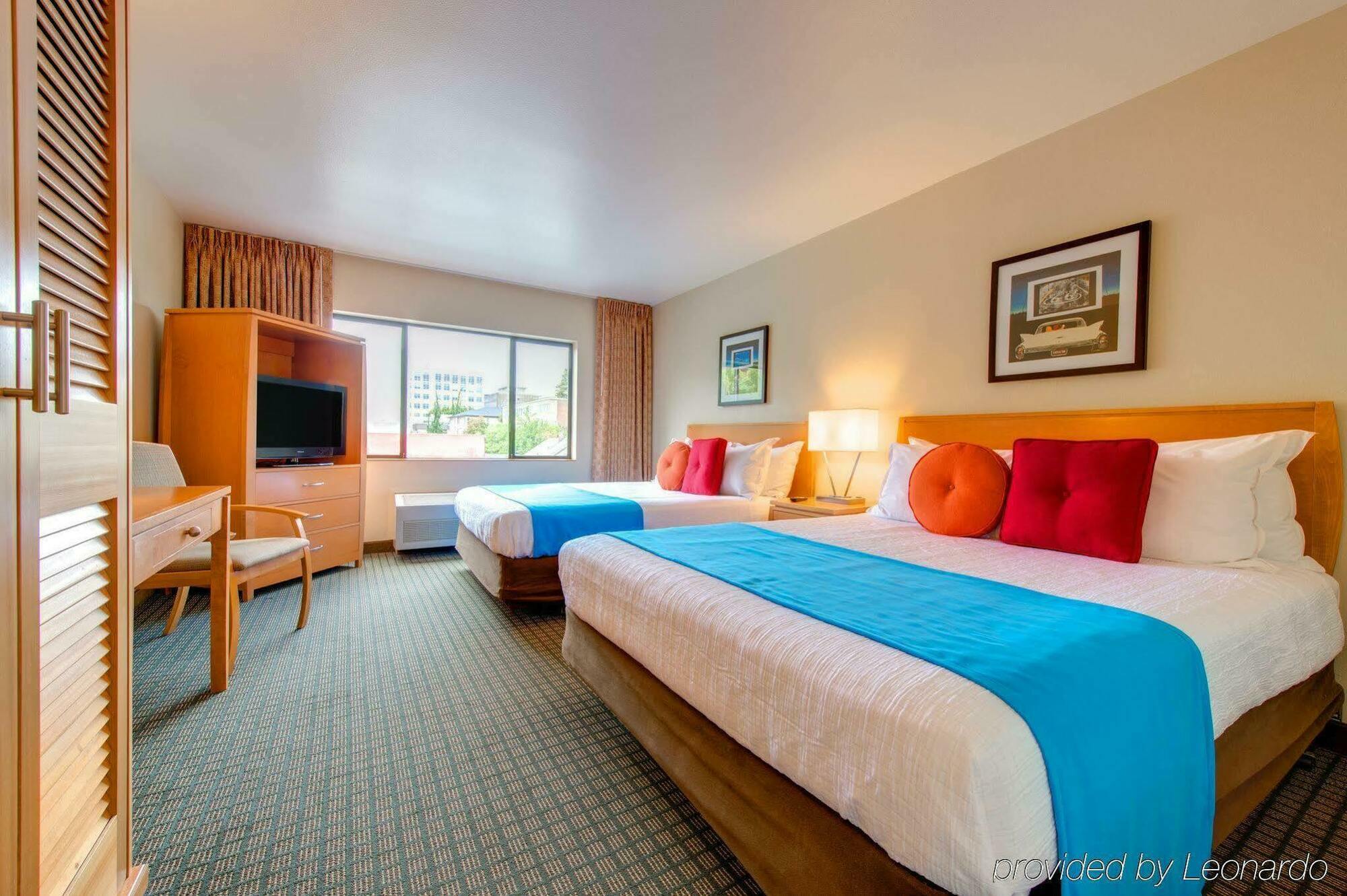 Staypineapple, University Inn, University District Сіетл Екстер'єр фото